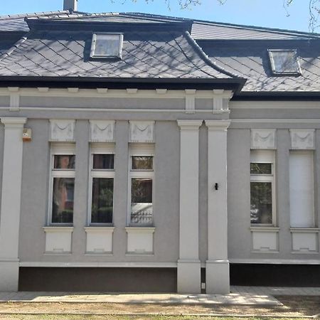 Karpatia Vendeghaz 1201 Будапеща Екстериор снимка