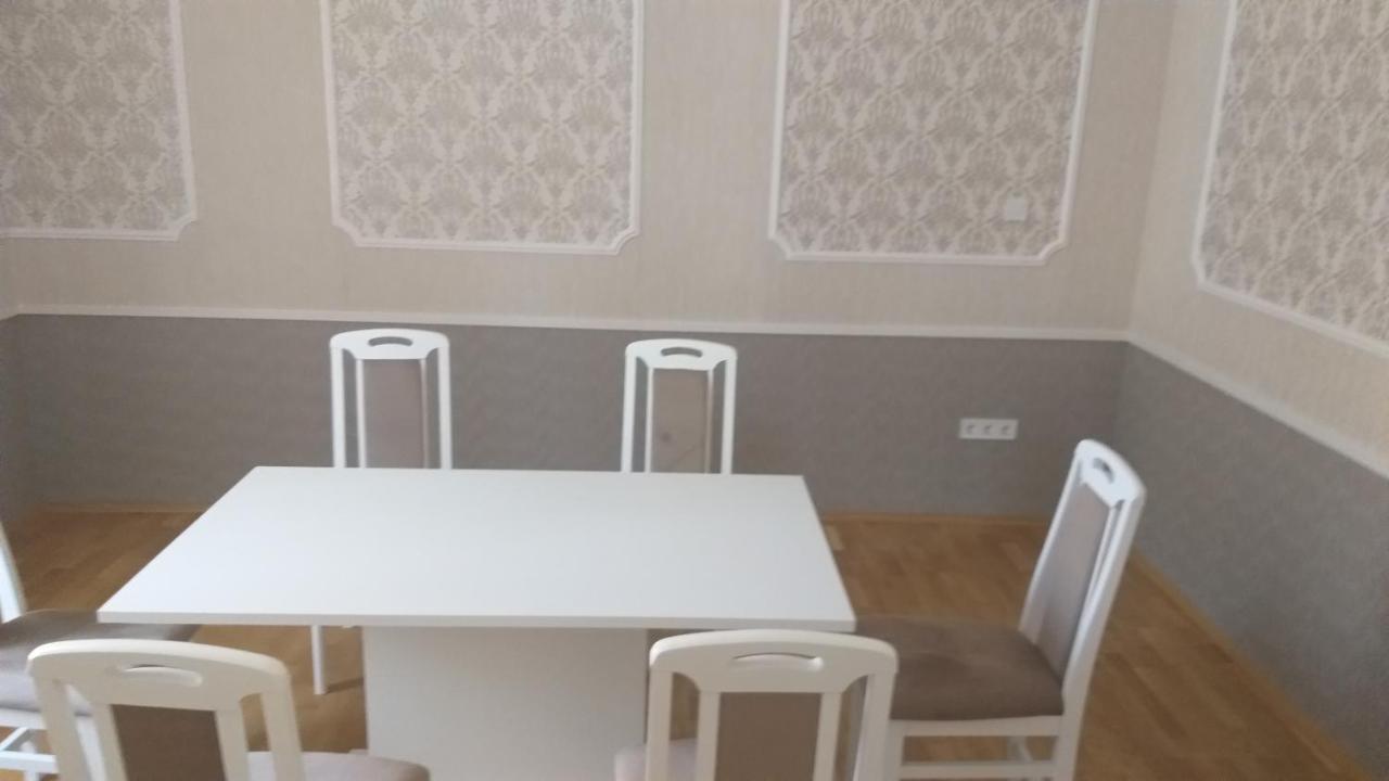 Karpatia Vendeghaz 1201 Будапеща Екстериор снимка