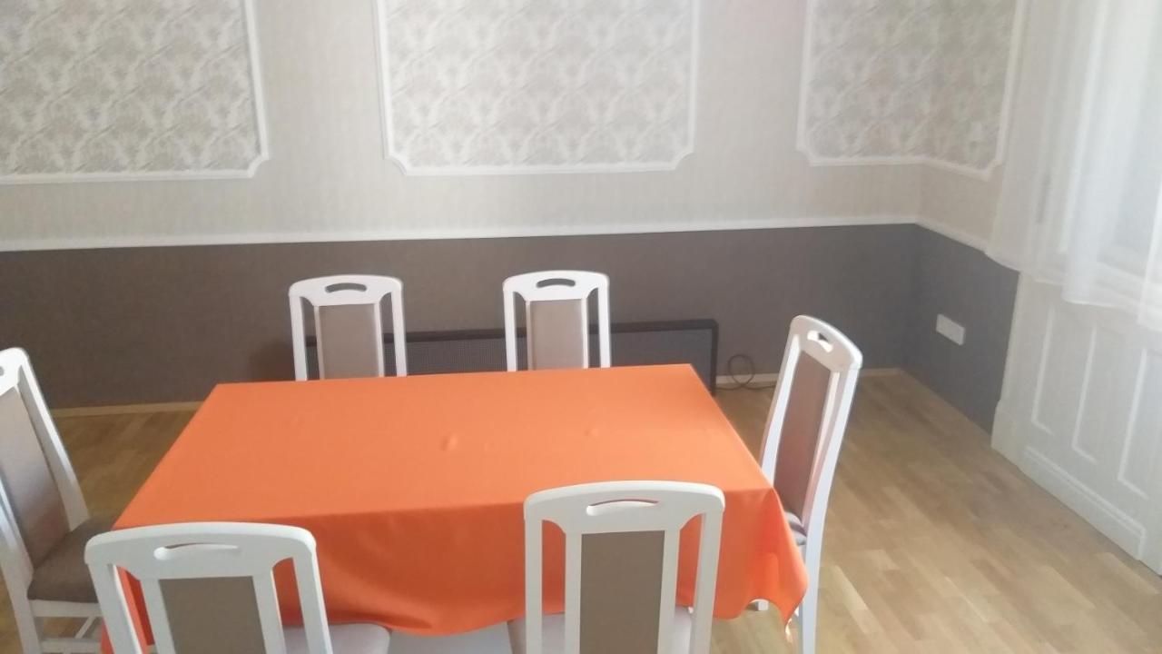 Karpatia Vendeghaz 1201 Будапеща Екстериор снимка